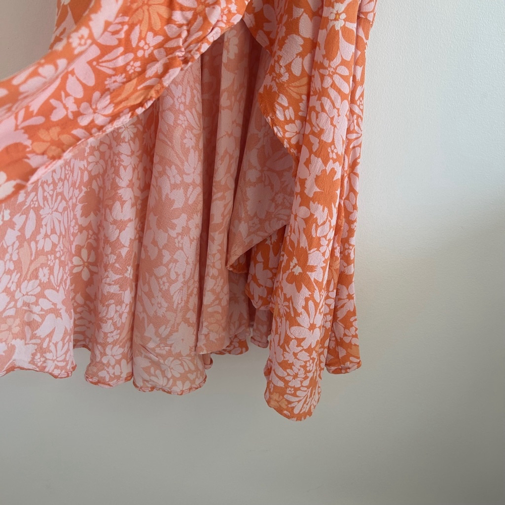 MINKPINK Aurora Marli Midi Dress Size Medium Floral Wrap A-Line - Picture 7 of 16